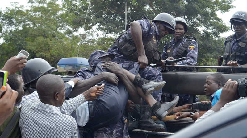 Besigye supporters were arrested near Uganda's Parliament on Friday 19/06/2015