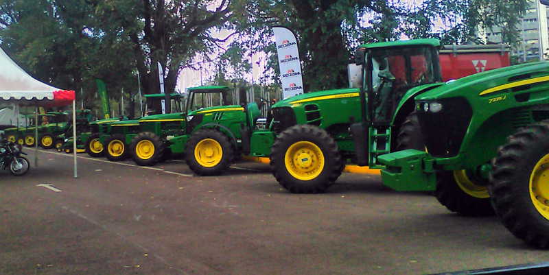 John Deree Tractors, one of the most recognisable brands in America's Agriculture will display its products