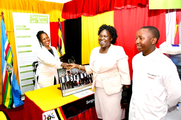 Leader of Oposition touring department stall during parliame
