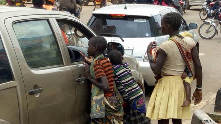 Children sighted walking on streets