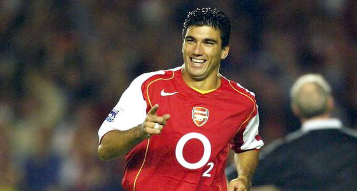Reyes was part of the Arsenal invincibles of 2003-2004 that won the Premiership