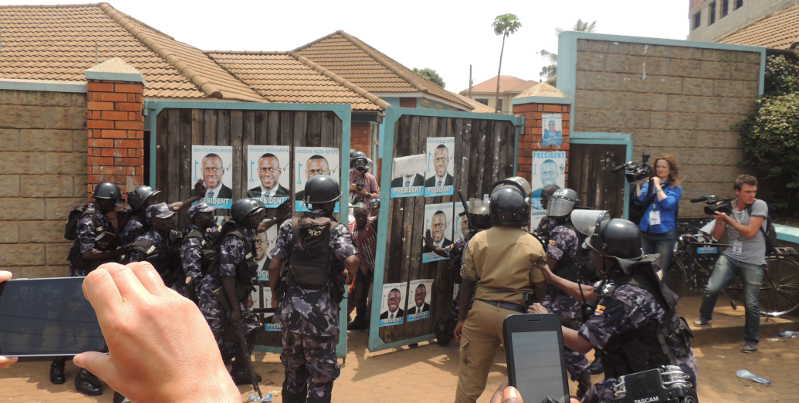 Police besieged and arrested FDC leaders from their party headquaters in Kampala. Besigye is understood to be at his home amid tight security
